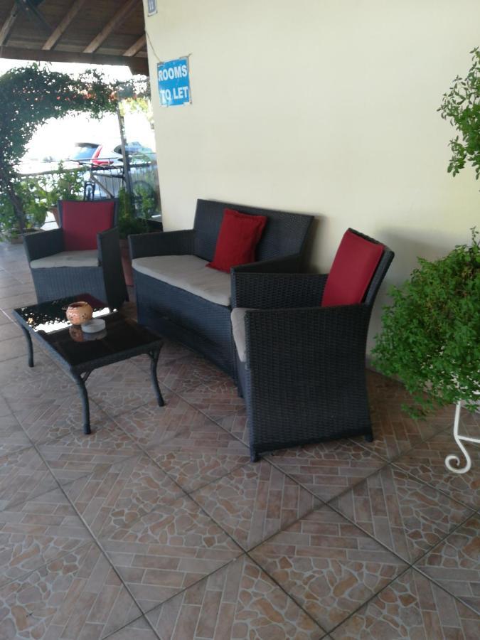Frini Apartments And Studios Paralia Katerinis Ngoại thất bức ảnh